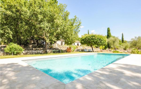 Отель Holiday Home St Cezaire Sur Siagne Chemin Du Puits D'Eima  Сен-Сезер-Сюр-Сьянь